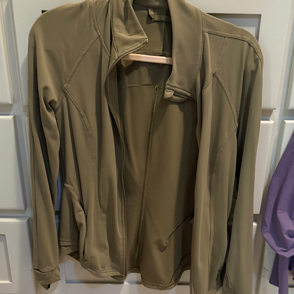 Womens lululemon green jacket
